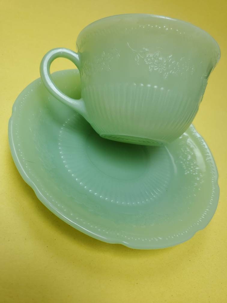 Vintage Anchor Hocking Fire King Jadeite Tea Cup & Saucer Green