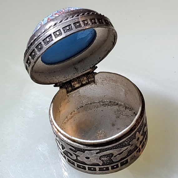 Vintage Small .900 Silver with Murano Glass Pill/… - image 2