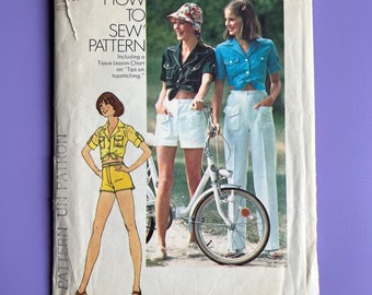 Vintage Simplicity Sewing Pattern for Shorts and Pants 1970s uncut sewing pattern