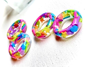 Vibrant 90’s Ryssa Frank Colorful Faux Candy Sprinkles Stars, Hearts, and Other Shapes | 90’s Rainbow Style Resin Ring