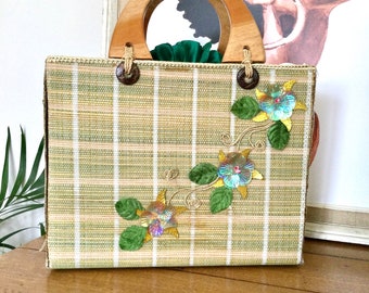 SPECIAL OFFER! Vintage Woven Bag With Floral Decoration & Carry Handle c1950s Mid Century Handbag, MCM Embellished Bag. Fab Retro Carry Bag!