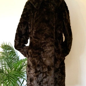 REDUCED! Great Vintage Brown Faux Fur Coat. Retro Swing Coat. Cosy And Stylish Vintage Modern Coat In Size 10.