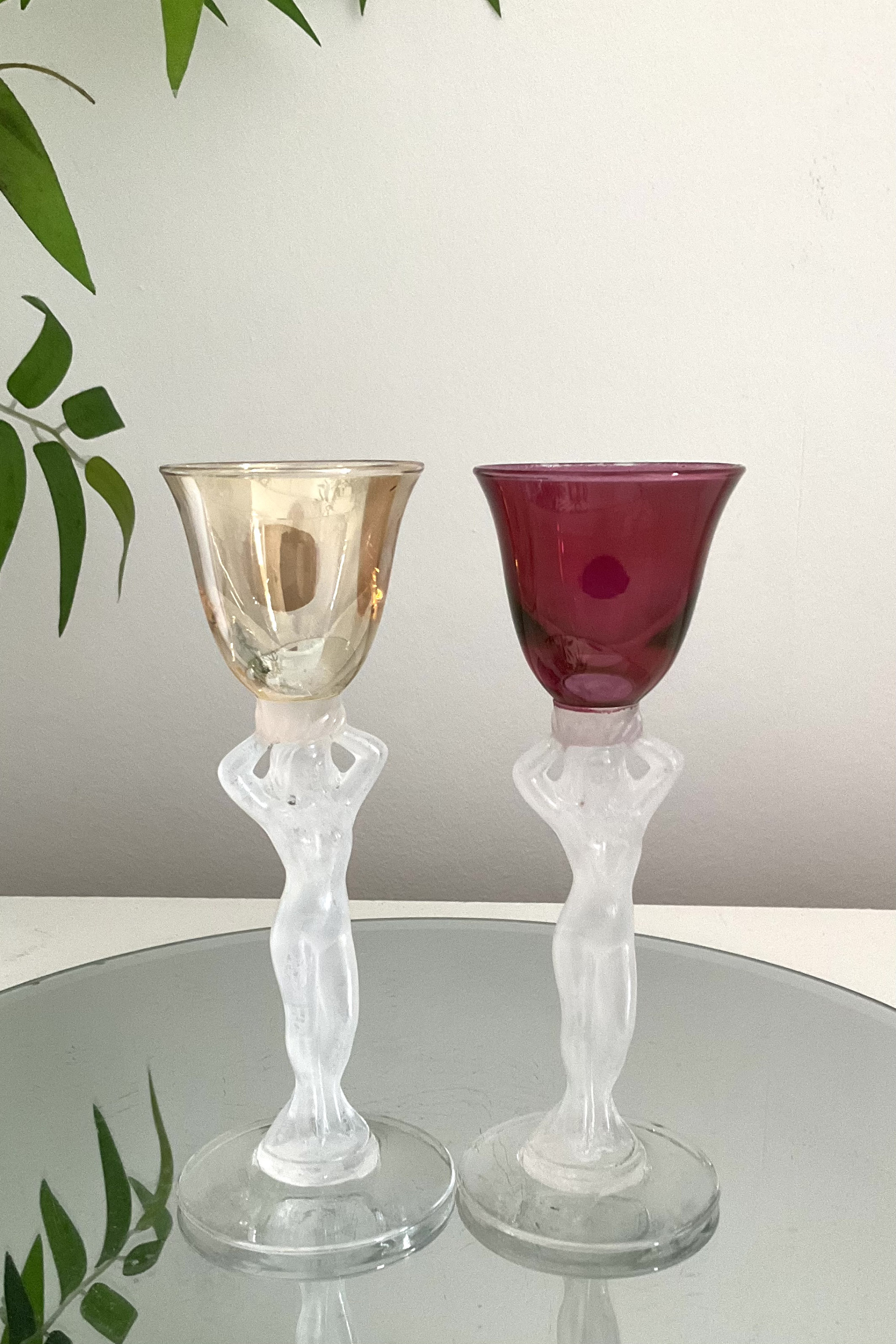 Vintage French Crystal Liqueur Glasses – Set of 6 Venus Stems