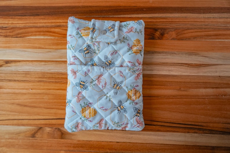 Quilted E-Reader Sleeve | Padded Kindle Case | Protective Tablet Pouch