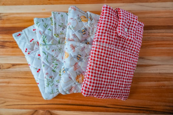 Quilted E-Reader Sleeve | Padded Kindle Case | Protective Tablet Pouch