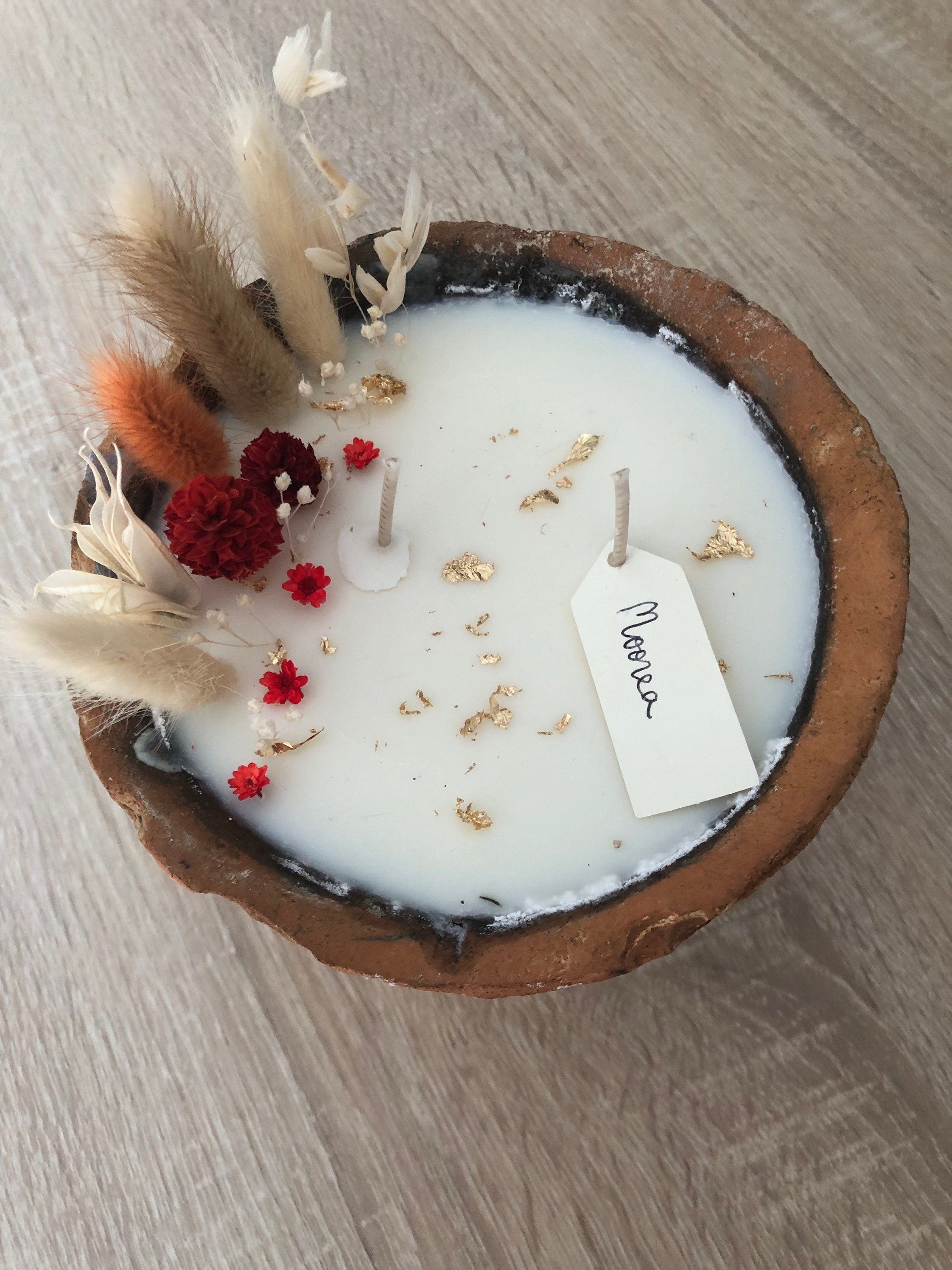 Bougie Parfumée Dans Un Pot de Résinier avec Fleurs Séchées | Bougie Du Résinier