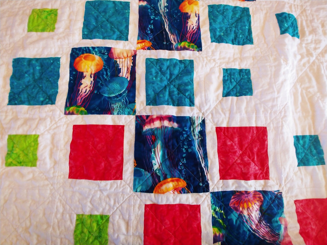 Jellyfish quilt/bright Etsy