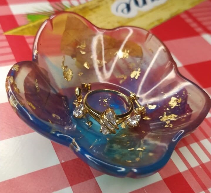 Coupelle Bi Couleur avec Des Fleurs d'or