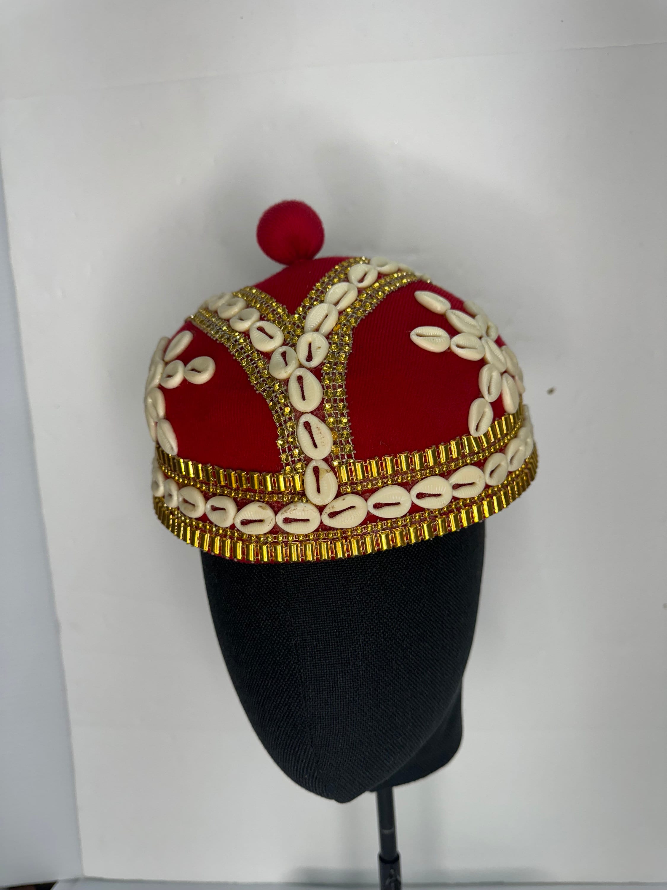 Igbo Ozo Cowrie Hat – Nigerian Royalty Velvet Cap | Traditional