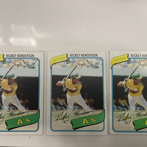 Tutte e 4 le carte - HOF 1980 Topps Rickey Henderson Rookie #482 & HOF 1981 Rare Blank Topps Baseball 261 Rickey Henderson 2nd Year (rare Blank)