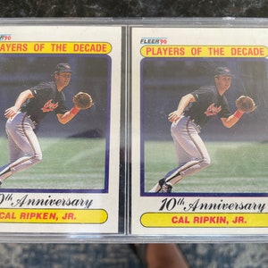 両方のカード - HOF 1990 Fleer 正しいスペルの Cal Ripken Jr. カード #624 とエラーカード "RIPKIN" 1990 Fleer #624 Cal Ripken JR. オリオールズ