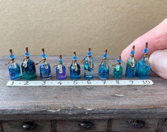 1:12 scale Blue-necked bottle- Bloxifus potion
