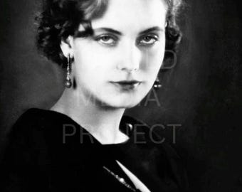 Greta Garbo 1925 Portrait Photo Print - Classic Hollywood Actress - Silent Film Actress Star - Vintage Old Photo - Classic Film Beauty Diva