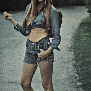 Sexy Seductive 70's Hitchhiking Girl Photo Print - Vintage Sexy Hippie Photo - Classic Beautiful, Sexy Woman Photo - Classic Sexy Model