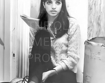 Young Liza Minnelli Photo Print, Vintage 1960s Black and White Wall Art, Classic Hollywood Actress Poster, Retro Pop Culture Room Decor