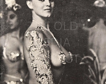 Vintage Showgirl Photo Print, Retro Burlesque Dancer Wall Art, Antique Cabaret Glamour Decor, Black and White Portrait Poster