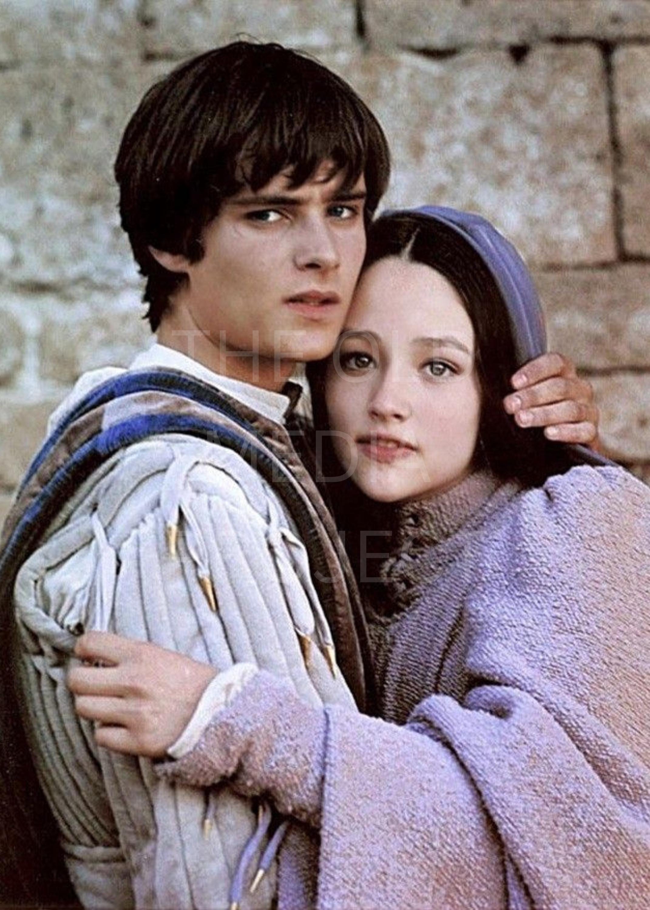 Olivia hussey - Etsy 日本