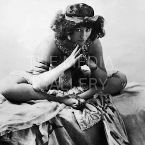 Colette, 1907 Photo Print Wall Art - Silent Film Photo - Vintage Old Photo - Silent Film Actress - Cleopatra - 1900&#39;s - Antique Photo