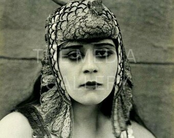 Theda Bara Cleopatra 1917 Photo Print, Silent Film, Gothic Art Decor