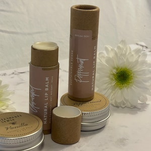 Bálsamo labial natural en tubos de cartón Kraft desplegables / Embalaje biodegradable / Ingredientes limpios / 1/3 oz / Tubos de bálsamo labial / Tubos Kraft