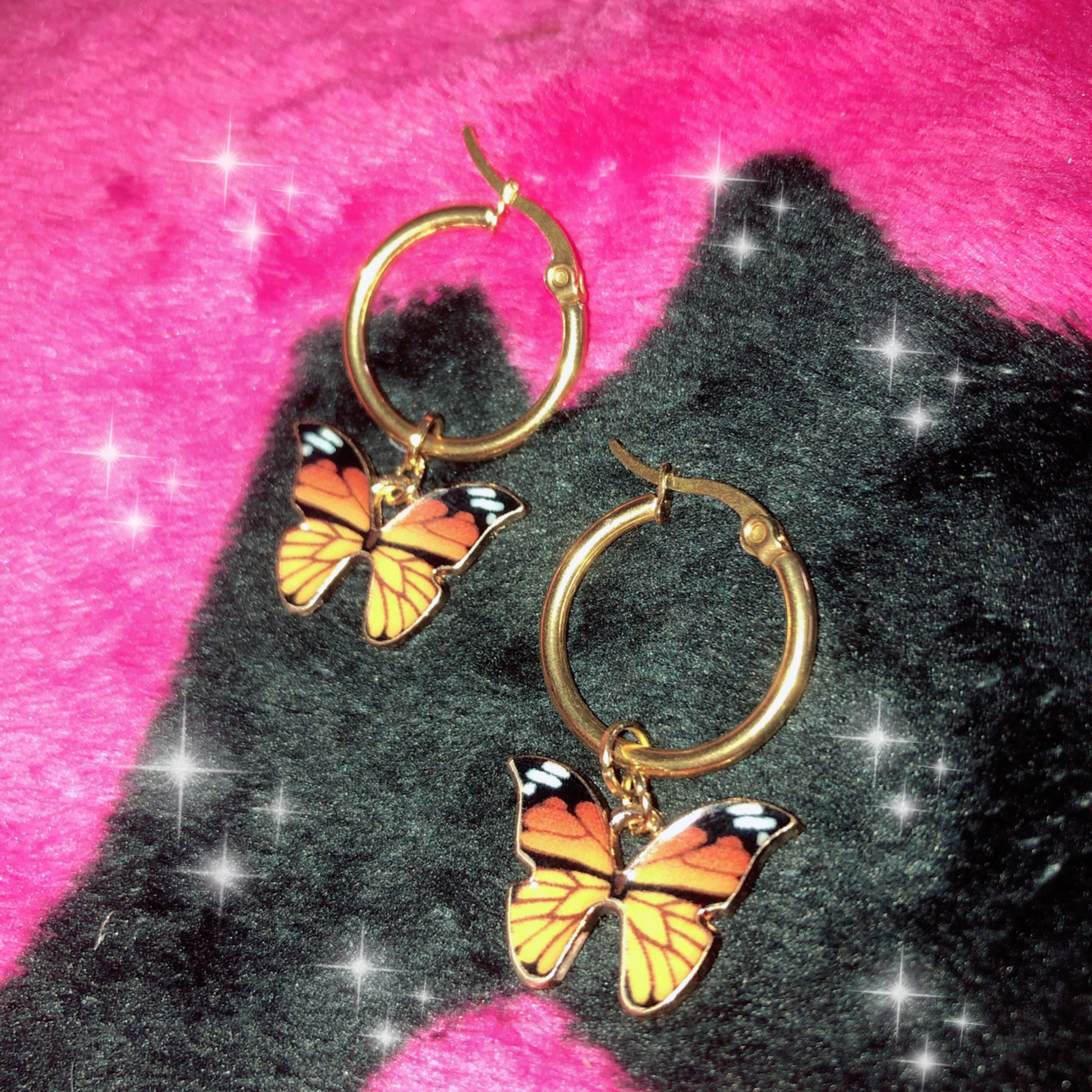 Butterfly hoops gold Clearance