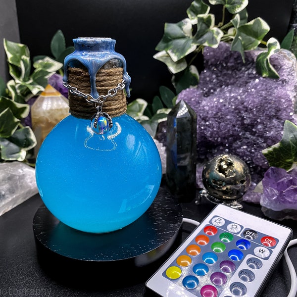 Silver's Cry Potion Lamp (WITH USB light base)