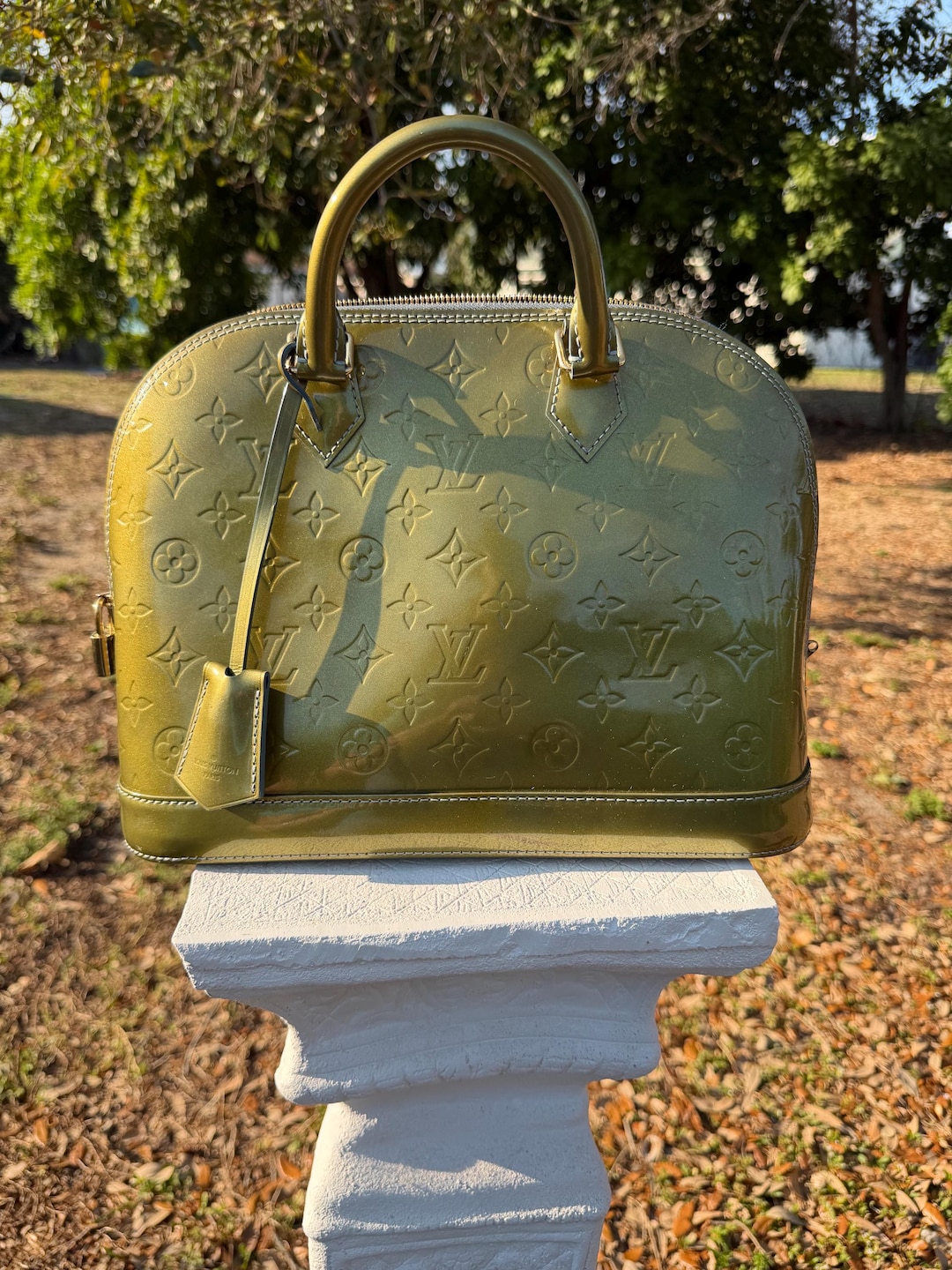 Louis Vuitton ハンドバッグ オリーブグリーン　M92327 Authentic Louis Vuitton LV Hand Bag Alma PM Olive/green Vernis - Etsy