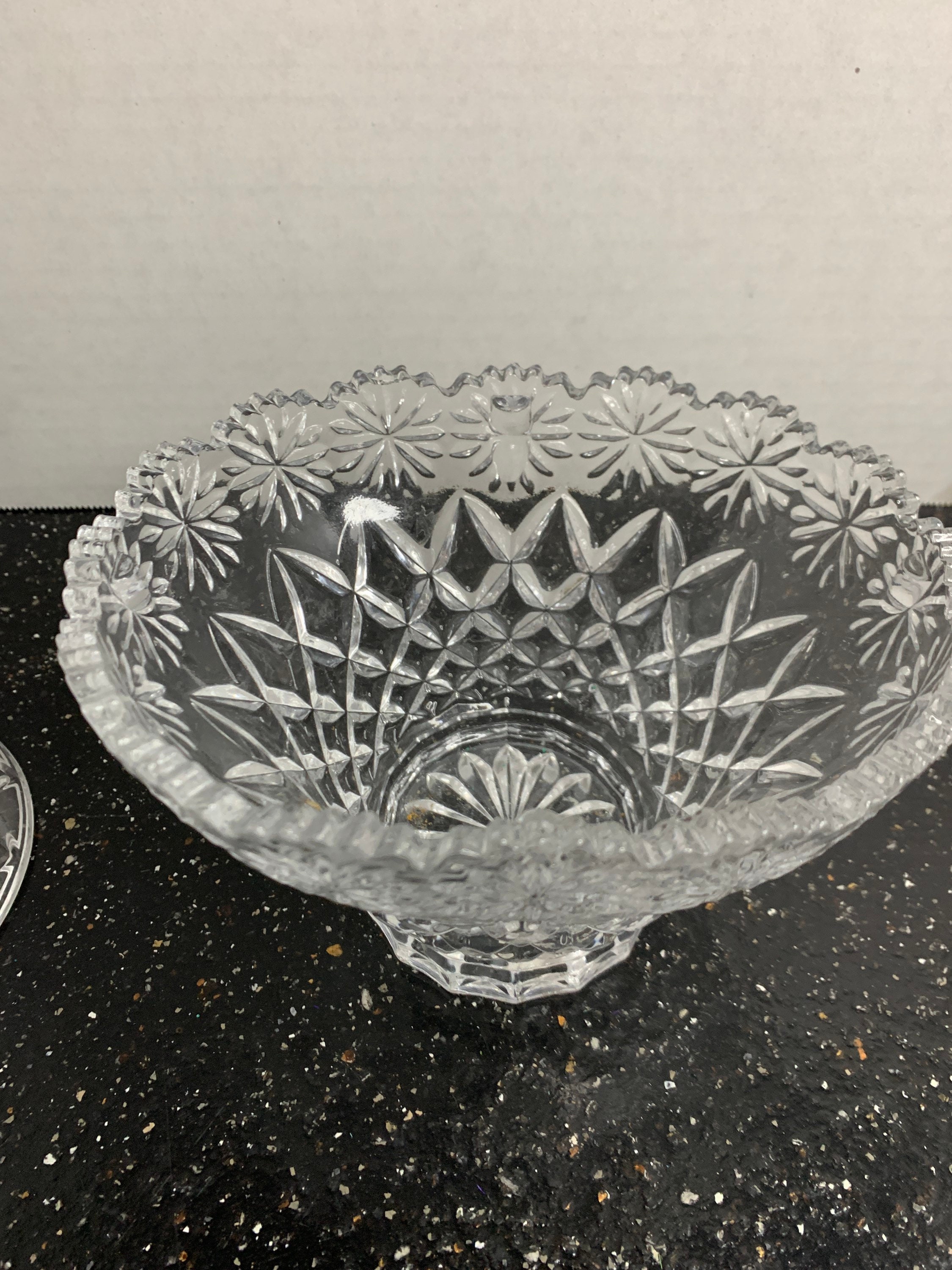 Vintage crystal candy dish with lid. Beautiful piece. Etsy