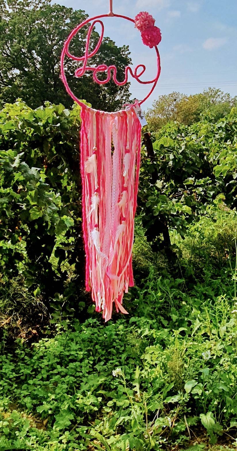 Attrape Rêves Rose Message Love Pour Décoration Murale Bohème et Amour