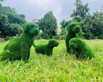 人工芝の犬型トピアリー（ペア）：庭の子犬の彫刻 - Etsy 日本