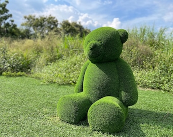 Outdoor Angry Big Bear Topiary Grizzly Roar Green Figures Covered Outdoor Angry Big Bear Topiary Grizzly Roar Green Figures Covered