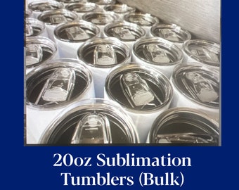 Paquete de 50 vasos de sublimación de 20 oz con pajitas de metal y base de goma