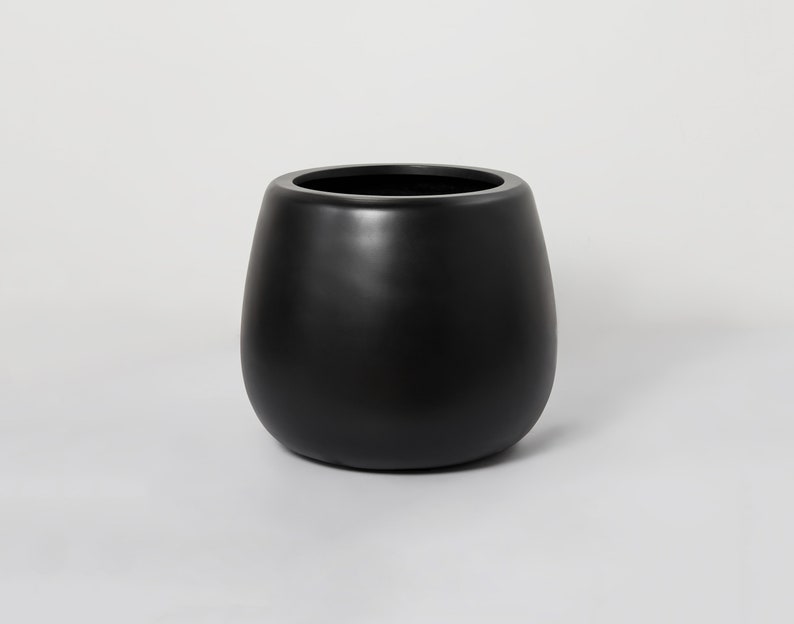 Large Nordic Minimalist Fiberstone Lightweight Round Planter Pot - Thumbnail 5