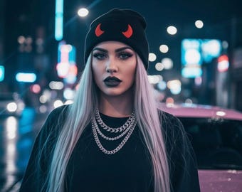 Gorro de cuernos de diablo / Ropa urbana oscura, moda gótica, emo, punk, regalo de Halloween