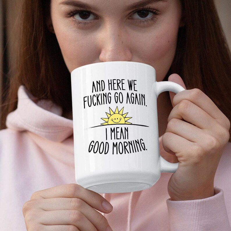 Taza grande para bebedores de café Y aquí vamos otra vez Taza de regalo para bebedores de té Taza de café grande Tazas hermosas Taza para bebedores de té Taza de regalo para amigos Taza para mamá imagen 3