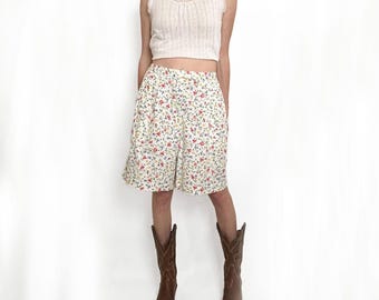 Vintage Retro Floral Garden Shorts