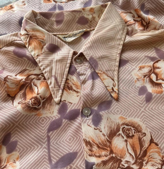 70s Psychedelic Rose Button Down - image 9