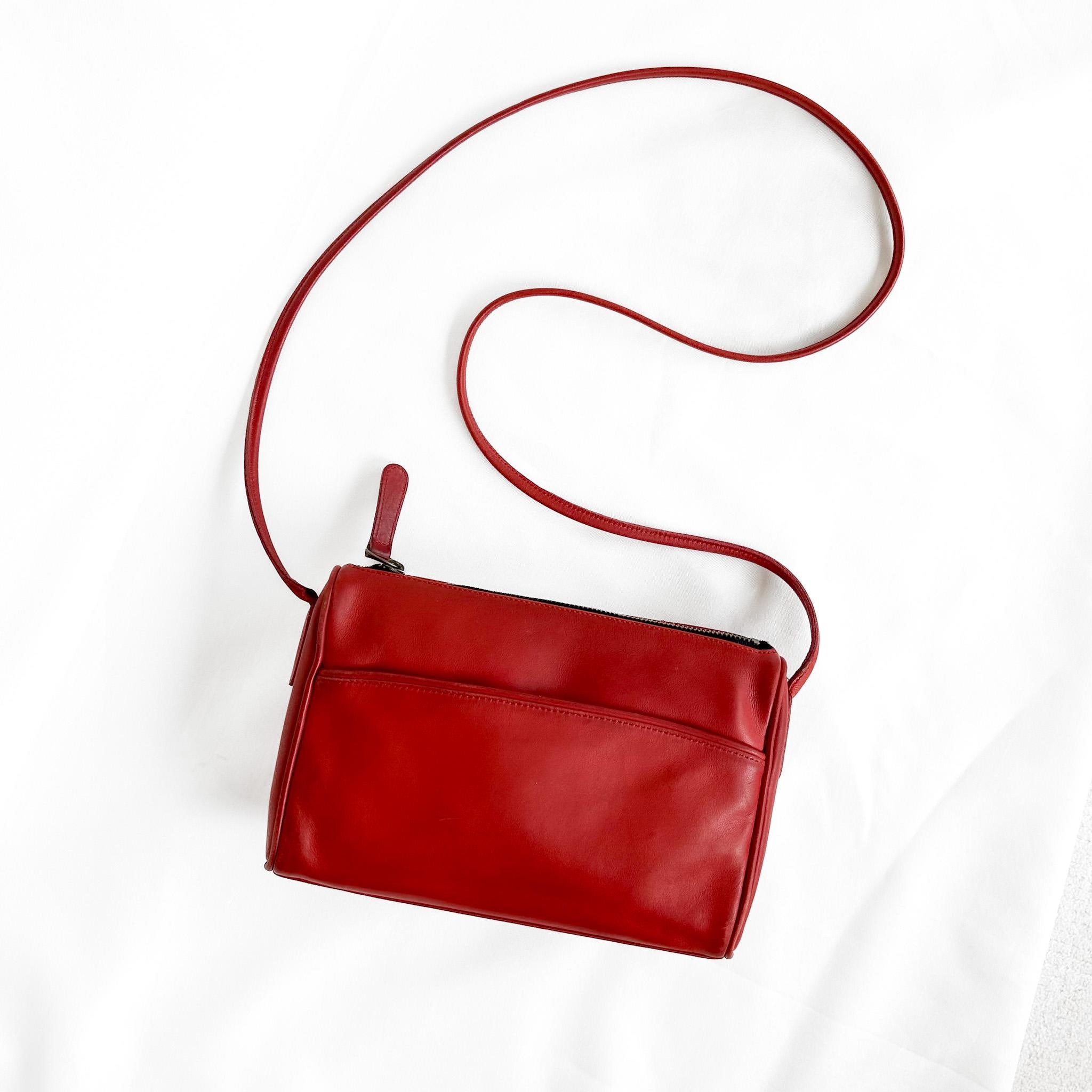 Elegant Red Coach crossbody! ♥️??? Red Coach Crossbody - Etsy main image 4