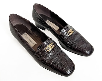 Vintage Women's Etienne Aigner Brown Croc-Embossed Leather Loafers - Size 9 N