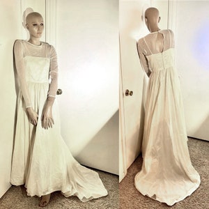 Vintage Cream Lace Wedding Gown with Train, 1970s