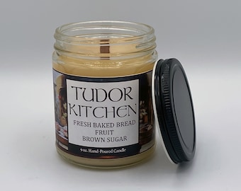 Tudor Kitchen Candle  - Wood Wick Candle | House of Tudor | Baking Scent Candle - Bread, Pie | British History Gift for Tudor Fans