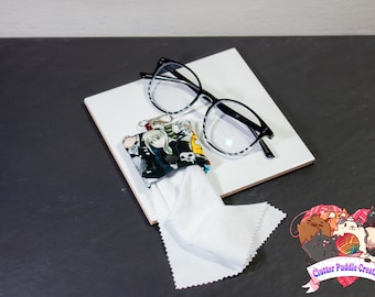 Estuche para limpiar gafas de anime, paño para limpiar gafas de sol, tabletas, teléfono móvil, tela de microfibra para viajes, accesorios geek
