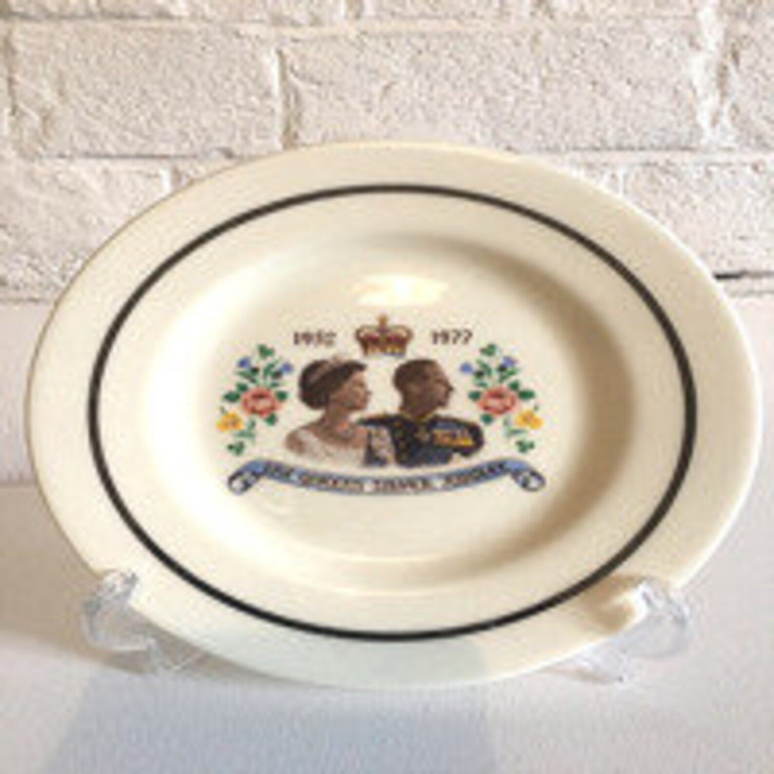 The Queen's Silver Jubilee Commemorative Plate 19521977 Etsy Canada