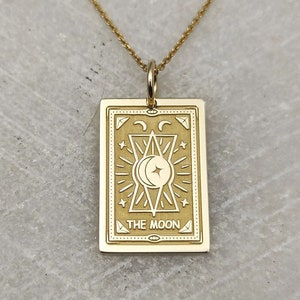 14K Gold Der Mond Tarot Karte Halskette für Frauen, personalisierte gravierte Tarot Karte Anhänger, Der Mond Tarot Lese Charm, Gold Tarot Schmuck