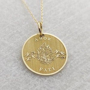 Amor Fati Anhänger, 14K Solid Gold Halskette, Liebe des Schicksals Charm, Stoa Halskette, Stoa Schmuck, personalisierter Anhänger, Frauen Goldkette