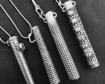 Halskette mit Strohrohr-Anhänger aus Silber, Energiestein, Stammeskegel, heilige Geometrie.