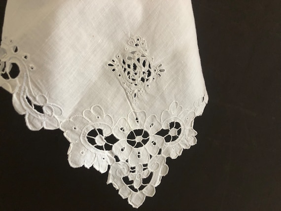 Stunning antique cutwork handkerchief, Wedding ha… - image 1