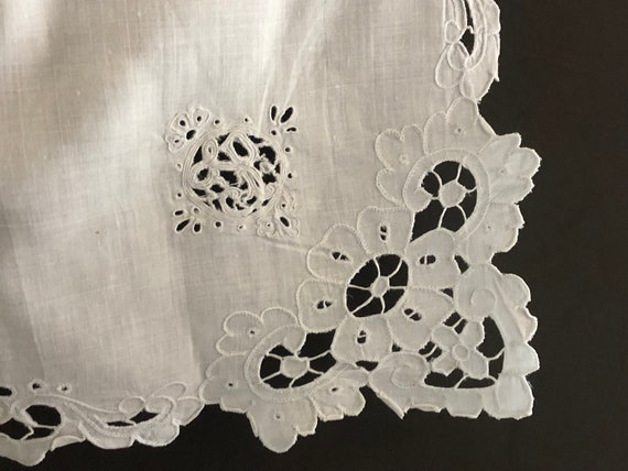 Stunning antique cutwork handkerchief, Wedding ha… - image 5
