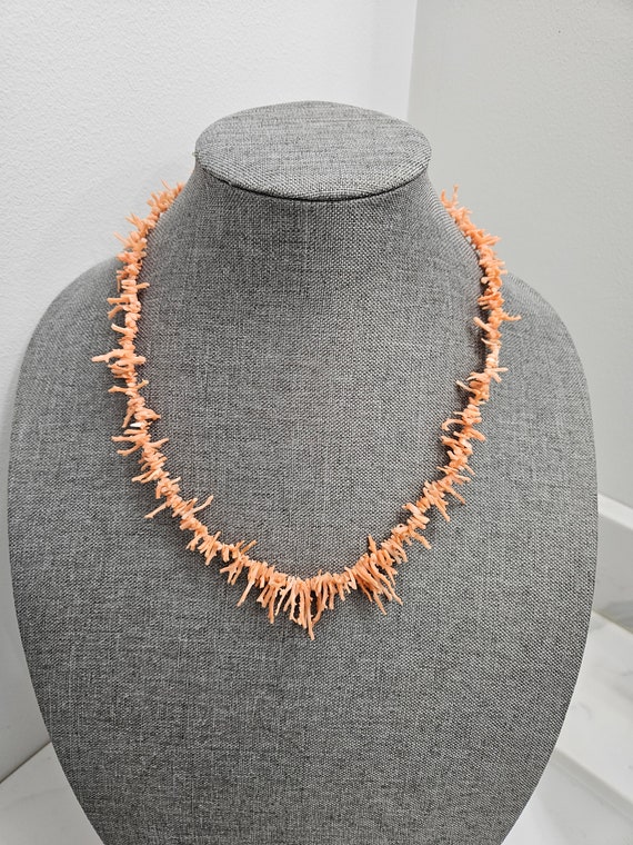 Vintage Coral Necklace with Branches