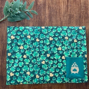 Fabric Placemats-Set of 6-St Patrick’s -Four Leaf Clover-Seasonal-Kitchen-Reusable Dinner Placemats-Green